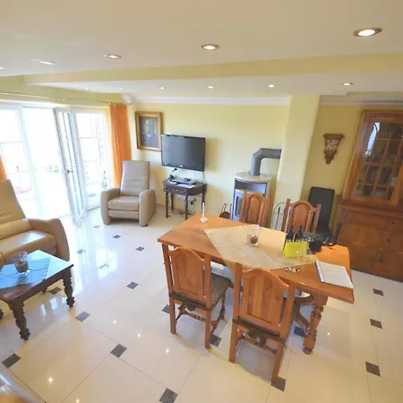 Reet Hausteile Sonnenkliff Und Kamp גאגר