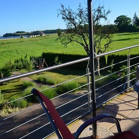 Reet Hausteile Sonnenkliff Und Kamp Apartment Gager